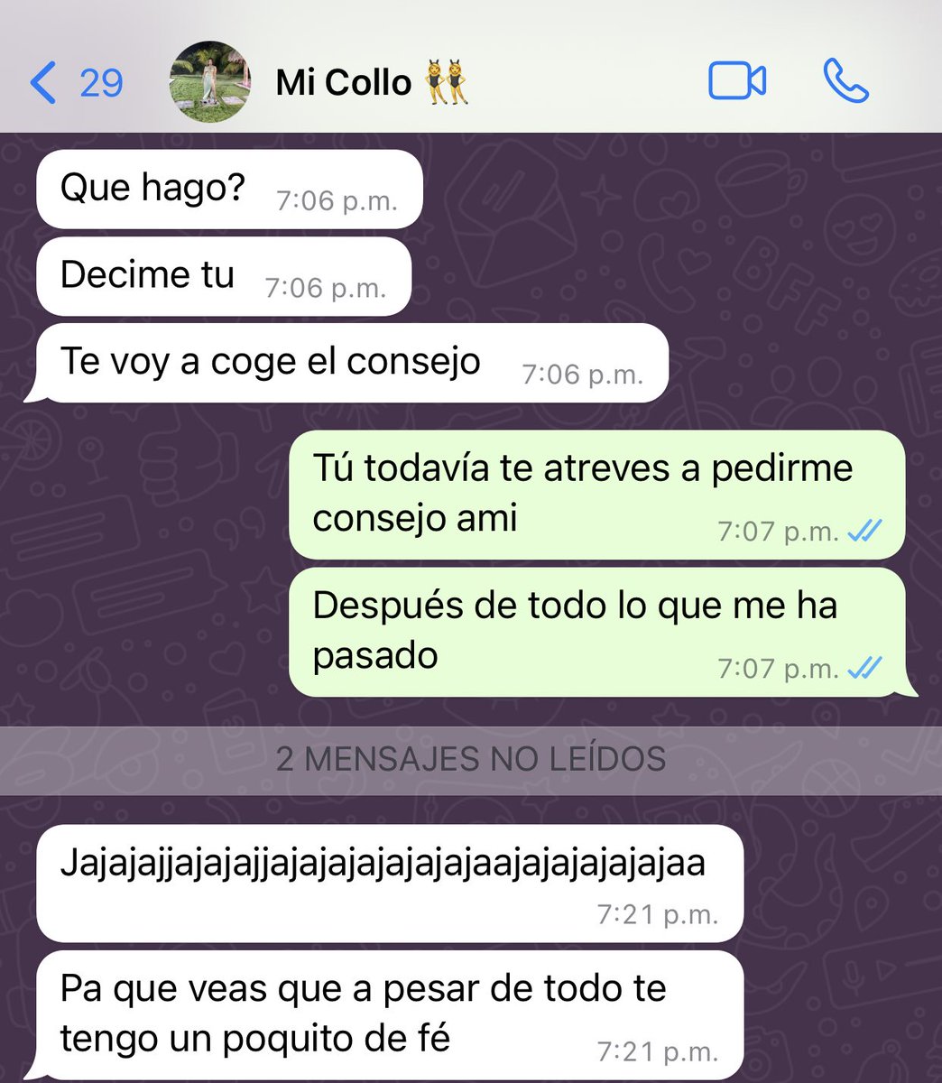 YurleP's tweet image. Cómo se atreve jaja si aparte de que hablo sola me doy culés de consejos malos 🤣