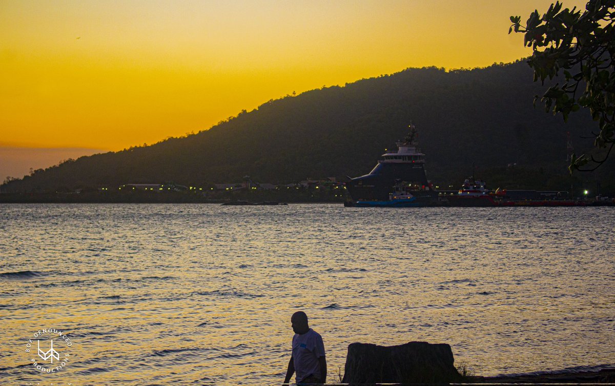 BoxDenouncedPro's tweet photo. Sunset from the Chaguaramus boardwalk in Trinidad! https://t.co/7LBZuZWdw9