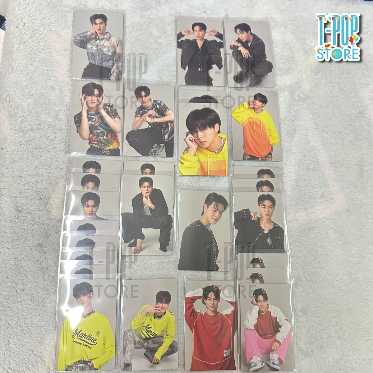 TPOPSTORE2024's tweet photo. การ์ดและจำนวนที่จะลงขายคืนนี้ 19:00 น.
ทาง Shopee 

[Shopee LIVE] - เวลา 18:30 น.
เปิดตะกร้า - 19:00 น.

การ์ดรวม : https://t.co/K5ldOd7BmS

การ์ดเดี่ยว : https://t.co/cq4yndCYMy

📍ขอความกรุณาลูกค้าทุกท่าน สั่งซื้อสินค้าพร้อมชำระเงินภายใน 15-30 นาที ไม่แช่สินค้าในตะกร้าข้ามคืนเพื่อไม่ให้เป็นการตัดสิทธิ์ลูกค้าท่านอื่นๆ หากตรวจพบจะยกเลิกออเดอร์อัตโนมัติแล��บล็อกแอคเค้าท์ทันที และจะลงสินค้าออเดอร์ที่ยกเลิกในวันถัดไปอีกครั้งเวลา 12:00 น.

#ตลาดนัดBUS
#TPOPSTORE2024