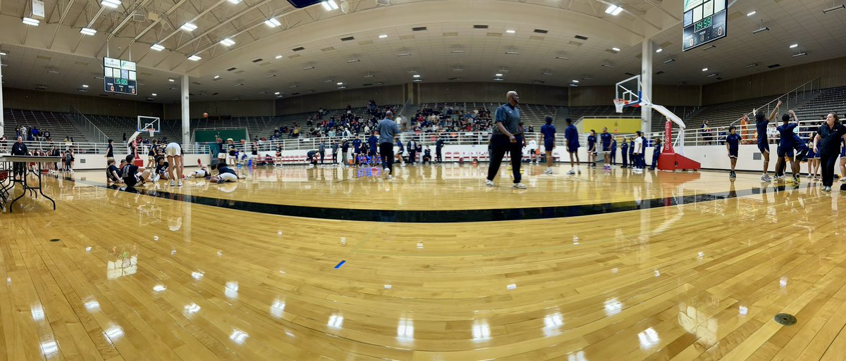 It’s the Playoffs! About to go down at Burger Center. Go Dawgs!!!🐾🏀 @BowieBasketbal1 @AISDBowie @DCTBasketball