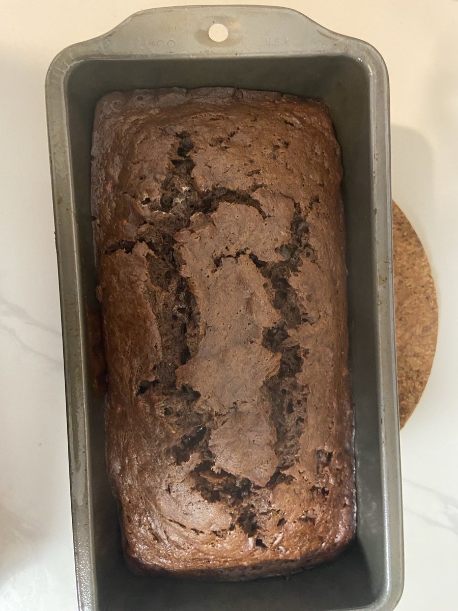 Some what healthy chocolate banana bread. Just out of the oven.😋