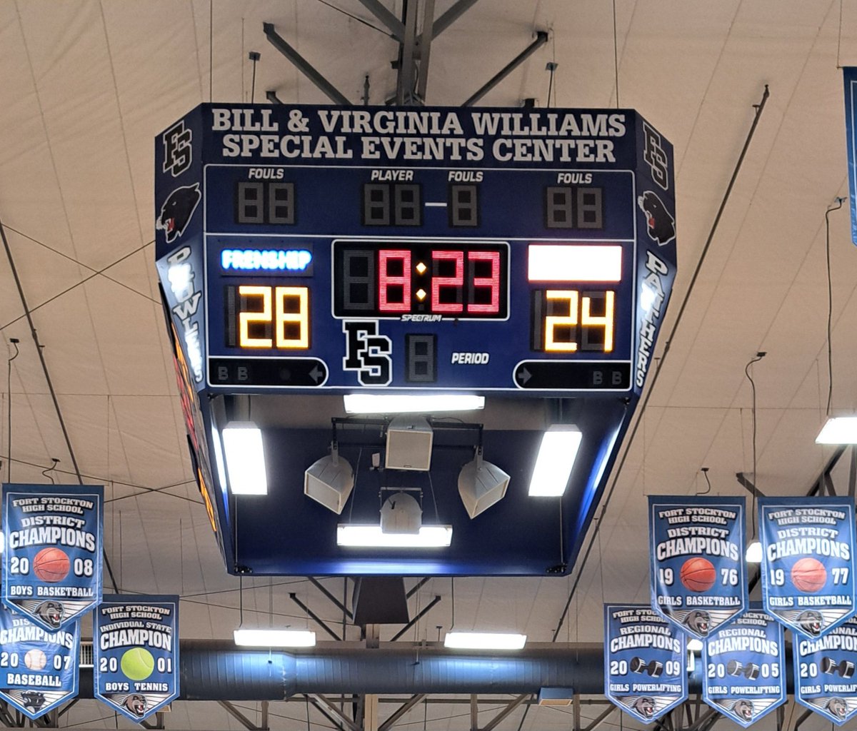 FalconsBoostBB's tweet photo. Halftime from Fort Stockton 
@TheLakeBoysBB 24 
Frenship 28

#falconpride https://t.co/pmGFtgfmhA