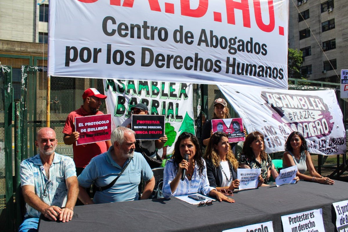ZNVISION's tweet photo. Cele Fierro: “No hay maniobra de Bullrich que detenga nuestra denuncia a su protocolo inconstitucional”
#Bullrich #CausaProtocolo #CeleFierro #Denuncia #maniobra #protocoloinconstitucional
@Cele_Fierro
https://t.co/5KFI0plGNa https://t.co/AGsLPoxd1S
