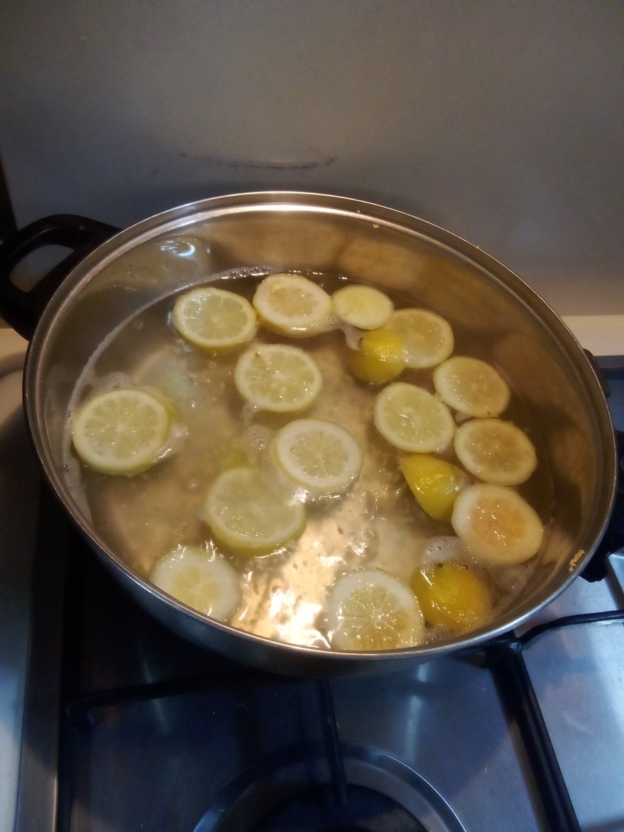 freddyteniss's tweet photo. Limonada gengibre caliente. Porque estamos con resfrío mal. Pero viendo #topchefchv siempre. Inviten al JP, lo mejor del programa https://t.co/QRHxMOP81W
