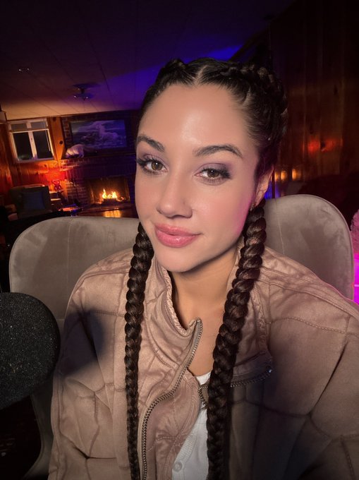 Ok fr last stream before my trip   Link below ⬇️ https://t.co/9qiWU2t5Nm