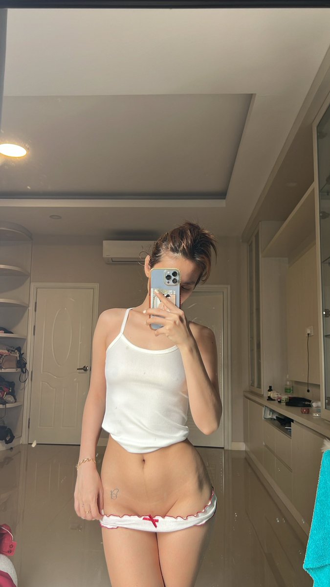 Pheap1112's tweet photo. Morning ✨ https://t.co/mUKX89QqeG
