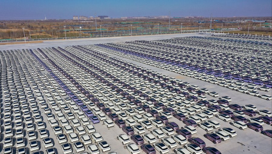 mir1005_'s tweet photo. 🚗 Your very own #BYD car might just be making its debut in the #StartUpArea of #Jinan! https://t.co/Wx3kBIPpZI