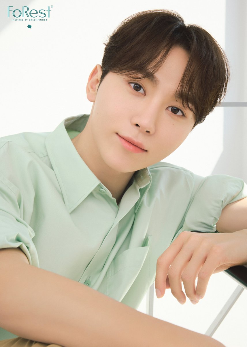 forestbygf's tweet photo. 슬로우에이징 스킨케어 브랜드 #포레스트
첫 글로벌 뮤즈를 소개합니다.

SEVENTEEN 승관🍊🐱🌲
포레스트의 텐션업 초록이들과 함께할 승관을 기대해주세요!

앞으로 여러분의 피부 텐션도 포레스트가 함께 관리해 드릴게요~

포레스트 계정 팔롭하고 많관뿌~🥰

#텐션업초록병세럼#세븐틴승관 #승관 https://t.co/s3r7es4CTn
