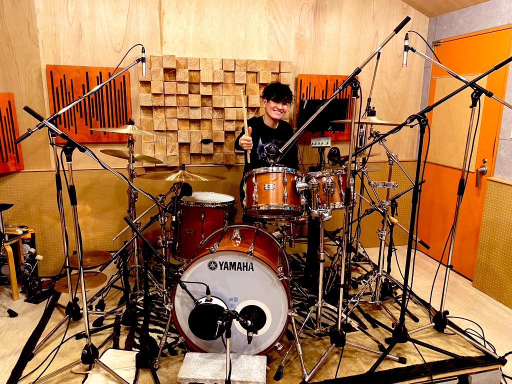 mukimukimta's tweet photo. 最高で最強だった！
今後とも宜しくお願いします。

#ドラム #drums 
#recording #studio #do_do https://t.co/mLt6H3c6XE