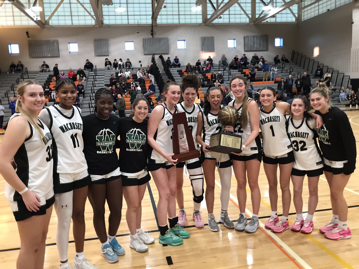 Wachusett wins Comcast Tournament 62-54 over Foxboro. Mary Gibbons has 30 and Jae Scott 17. Gibbons and Scott make all tourney team. 🏀🏀 Real proud of these ladies who have beaten recently the Boston Globe’s top 3 rated teams.