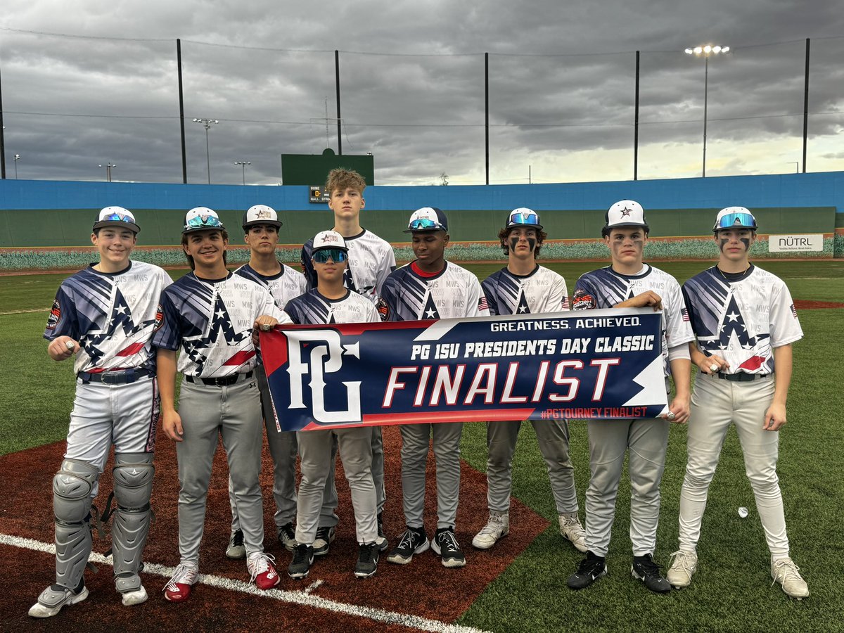 @MidwestStarsBB finish runner-up in the PG Presidents’ Day Classic. Sparks 6 Midwest Stars 4 #NeverGiveUp #Brothers #family Good Luck Boys on your upcoming High School Season ⭐️⚾️🔥