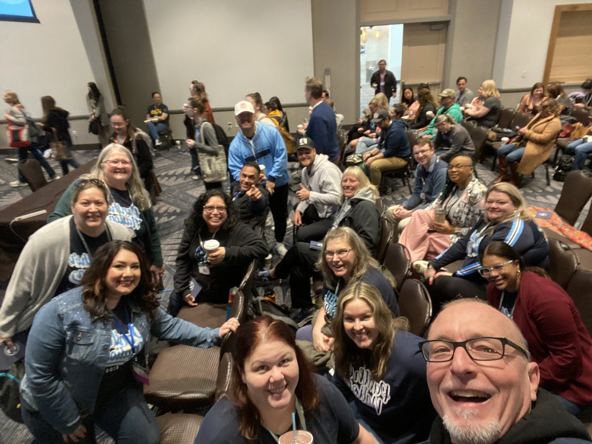 marisaramirez07's tweet image. Ridgeview crew bring by and early for a day of learning! #RuthlessEquity