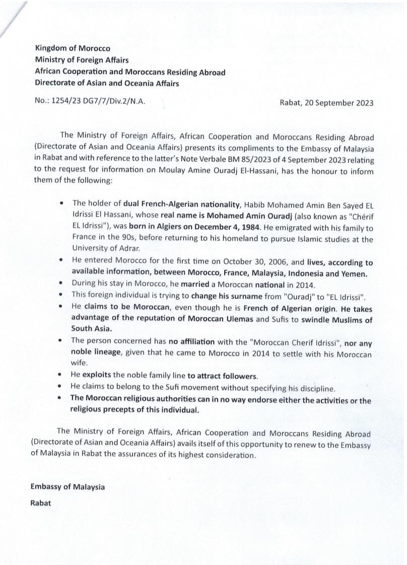 Assalamualaikum,

Setelah 2 tahun scam masyarakat Melayu Islam, hari ini terbukti Mawla Amin ini adalah penunggang agama.

Guys, korang tinggalkan mana² "Ulama" atau kelompok agama di Malaysia ini yg bersekongkol dengan scammer agama.

Cluenya golongan Capal suka sanjung Mawla.