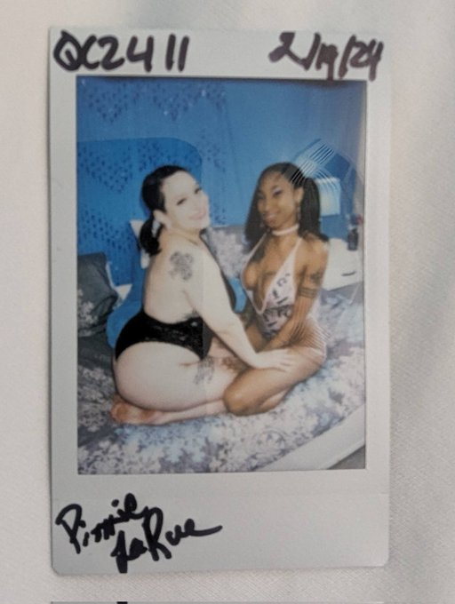 Today was a DREAM shoot with @QueerCrushX. Still glowing from all the orgasms. 🥵  Tysm to @ElectraRayne<a class="tags" target="_blank" title="On Twitter" href="/?out=eyJ0eXAiOiJKV1QiLCJhbGciOiJIUzUxMiJ9.eyJpYXQiOjE3MjE0NTkxNTIsImlzcyI6InR3cG9ybnN0YXJzLmNvbSIsIm5iZiI6MTcyMTQ1OTE1MiwiZXhwIjoxNzUyOTk1MTUyLCJyZWRpcmVjdF91cmwiOiJodHRwczovL3R3aXR0ZXIuY29tL1F1ZWVyQ3J1c2hYIn0.ePfpT5m-E5H2nDXzZJ4R7iGE0USG5xu8d0dm8lhG6HjrcejS1KwVke7z6Y3v-FsJJEW6vVr1Ky2L-Z2tuJPfhg">@QueerCrushX</a><a href="/tag/mvsales"class="tags"><span>#mvsales</span></a>