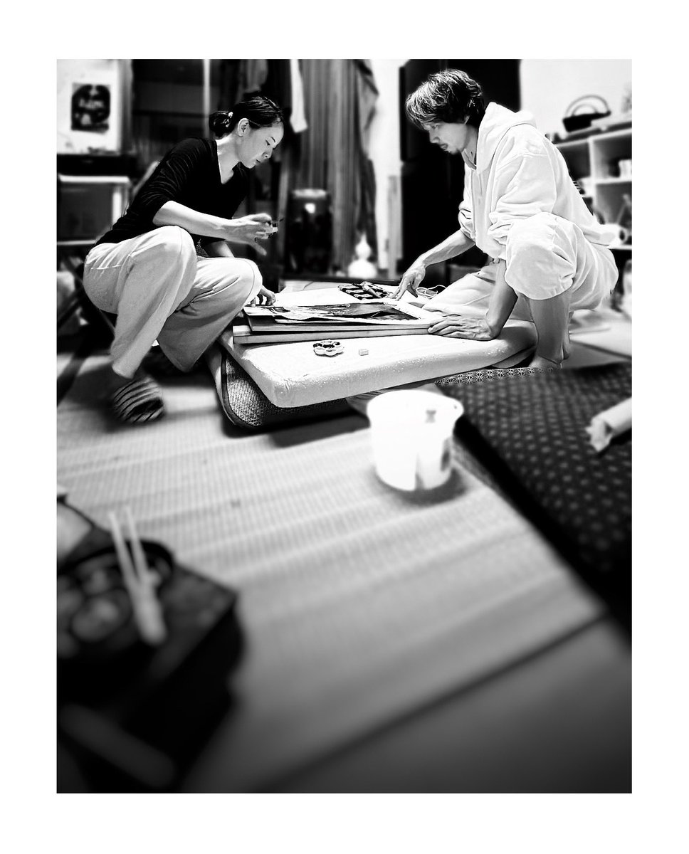 UNCHAIN_Nack's tweet photo. 今回の個展は、アーティストのチャン・ミーの合作です。

チャン・ミーも会場に来てくれるので、一緒に乾杯しましょー✌️ https://t.co/G4YRZ5lrJ6