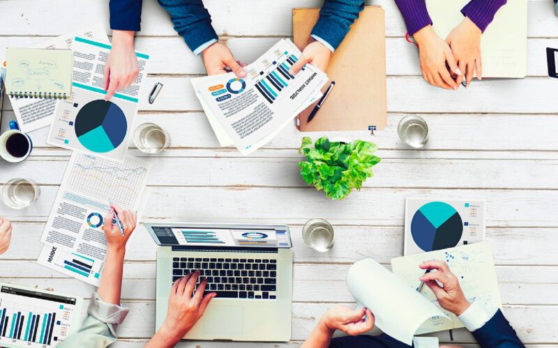 ¿Cuántas #empresas aplican estos principios? 5 claves para cuidar la #saludmental de los empleados acortar.link/ARZgOa vía <a href="/cyleconomica/">CyL Económica</a>