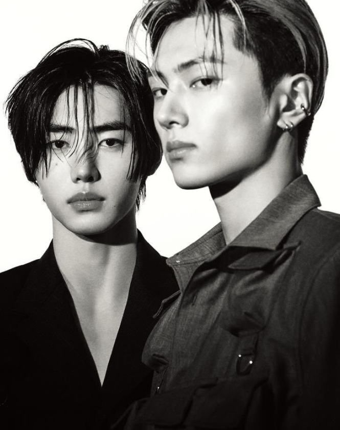 AboutMusicYT's tweet photo. ENHYPEN's Sunghoon and Jay for Esquire Korea. https://t.co/gJyYs5U5kp