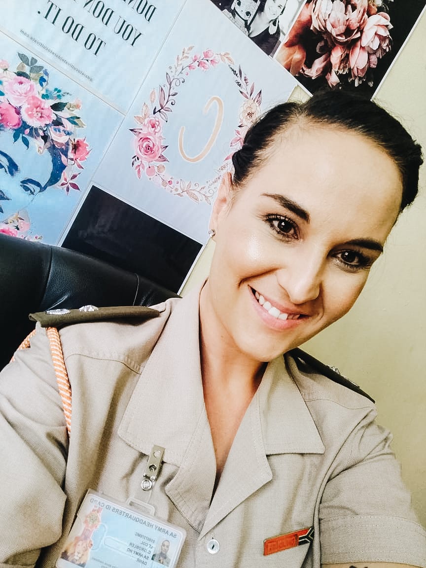 SANDF_ZA's tweet image. READ || Dreams do come True || The South African Army’s Lieutenant Colonel Camelia Grobler has chosen to join the Mrs SA 2024 semi-finalist ranks.

m.facebook.com/story.php?stor…

#SANDF
#SAArmy
#PrideOfLions
#SAMilitaryWomen