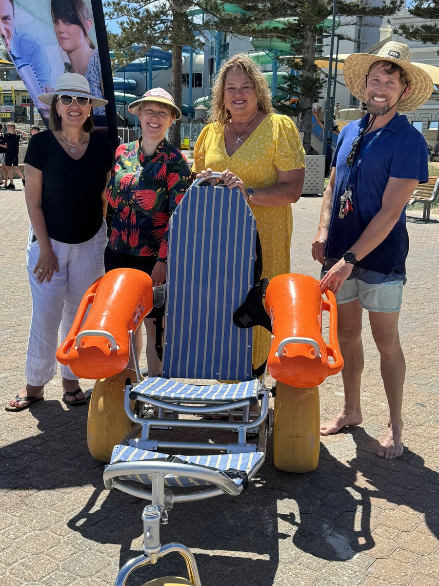NatCookMP's tweet photo. Accessible beach day at the Bayโฆ.. a terrific partnership and initiative
๐ ๐๏ธ
#Summee #Beach #inclusion https://t.co/Xt6uoqFI7k