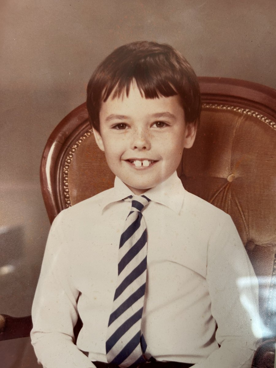 Happy 50th birthday <a href="/dewimarshhughes/">Dewi Marsh-Hughes 🏴󠁧󠁢󠁷󠁬󠁳󠁿</a> #fantastichubby #loveyouloads