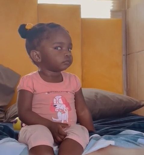 Everybody: Thank God for this relieving rain

Agungi people:
