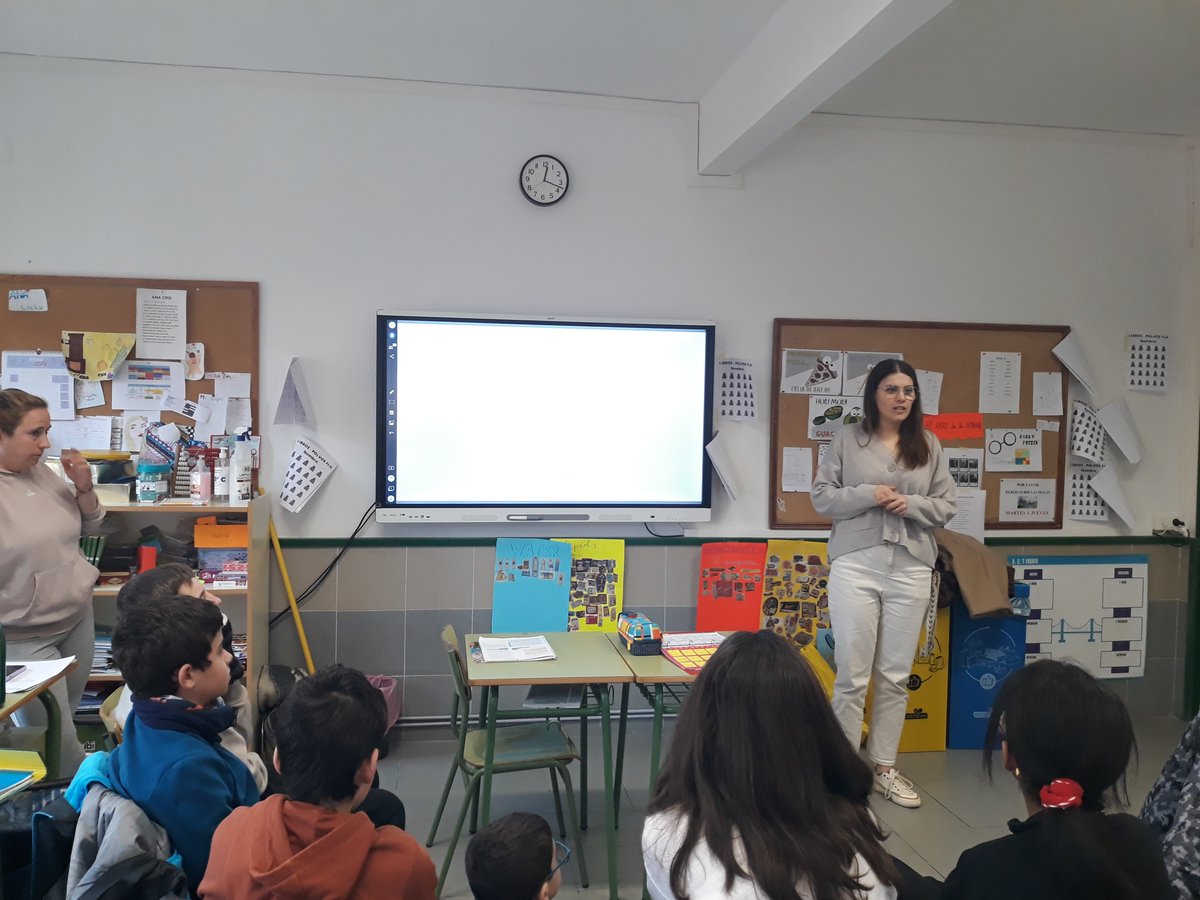 Valnalon's tweet photo. La pasada semana fue una semana intensa de #acompañamiento y realización de talleres con las #cooperativas de #EmprenderenMiEscuela de los centros con los que trabajamos. ¡Enhorabuena! 👏

@camarasoria @Ayto_Soria @dipsoria https://t.co/YVcGXBFEol