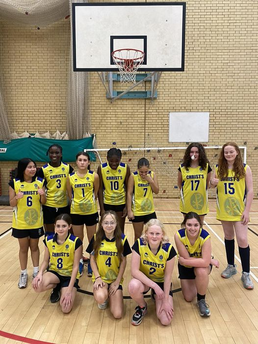 WIN: A great win for the U14 Girls Basketball Team. They are through to the 3rd Round of the London Youth Games Basketball Competition, beating Bacons College  44-28 in a bruising encounter 
MVP Tallulah
#englandbasketball #noexcuses  #jrnba #knightsbasketball #basketballengland