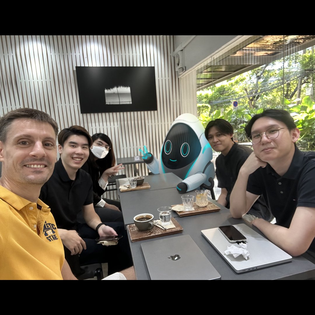 CyberIceStudio's tweet photo. Our team gathers to talk about our projects and share updates on our lives! Gradually, our team is expanding.
We're actively seeking new clients to further strengthen our team.
Our goal is to work well together and stay united!
#cybericestudio #gamedev #weekly #team #meeting https://t.co/7JuZxvPMuW