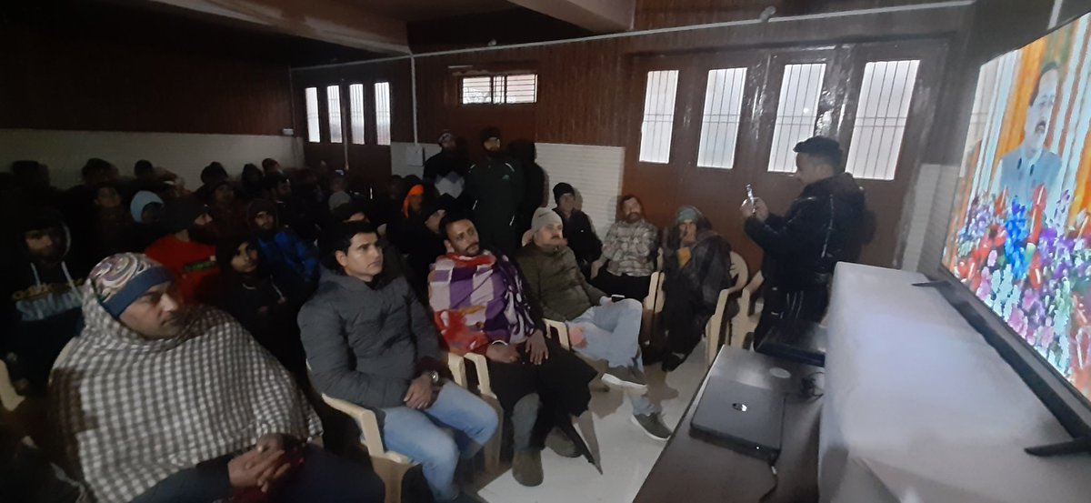 BlockChassana's tweet photo. Public attentively listening to H'ble PM @narendramodi in the hall of CFC Chassana. 
@PMOIndia inaugurated various projects for the welfare of people of J&amp;K.

@OfficeOfLGJandK @diprjk @jkrddpr @listenshahid @Divcomjammu @DMReasi @vishesh_jk @RDDREASI @RailMinIndia @itsHemantVaid https://t.co/Q6Xi1E7FLY