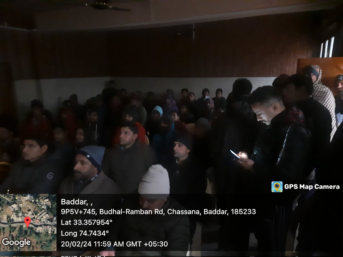 BlockChassana's tweet photo. Public attentively listening to H'ble PM @narendramodi in the hall of CFC Chassana. 
@PMOIndia inaugurated various projects for the welfare of people of J&amp;K.

@OfficeOfLGJandK @diprjk @jkrddpr @listenshahid @Divcomjammu @DMReasi @vishesh_jk @RDDREASI @RailMinIndia @itsHemantVaid https://t.co/Q6Xi1E7FLY