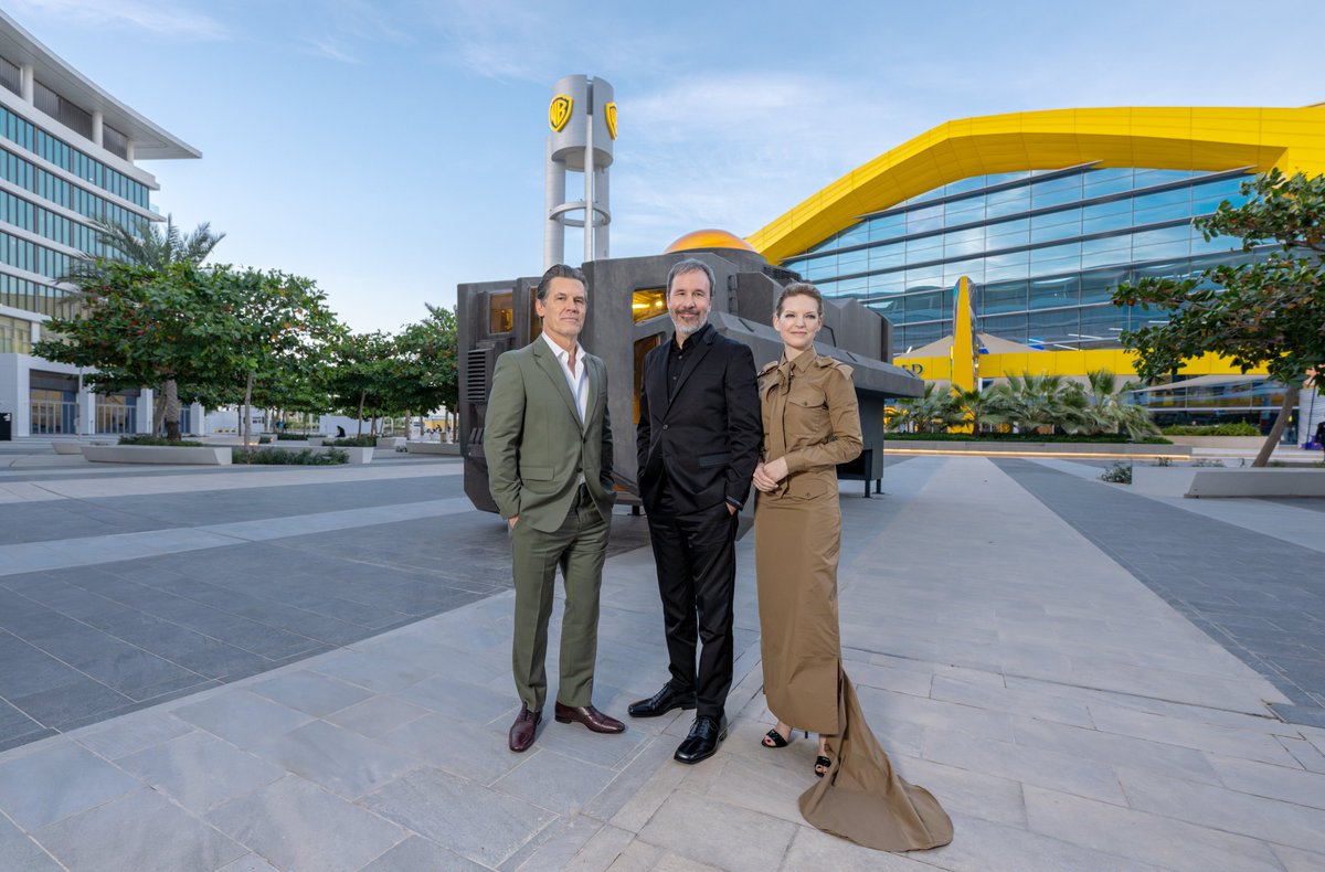 filmabudhabi's tweet photo. Dune: Part Two filmmaker Denis Villeneuve, producer Tanya Lapointe, and star, Josh Brolin, visit one of the film’s huge props set pieces, the crawler, a cockpit from a spice harvester.

Currently on show in The WB Abu Dhabi, Curio Collection by Hilton on Yas Island, the crawler, will be featured until the 18th of March.

#DuneMovie #CreativeMediaAuthority #TheCreativeCatalyst #FilmInAbuDhabi #AbuDhabiFilmCommission

@davebautista @legendary @epicfilmsme @warnerbrosme @wbpictures @filmabudhabi @2454abudhabi @voxcinemas @TheGalleriaUAE