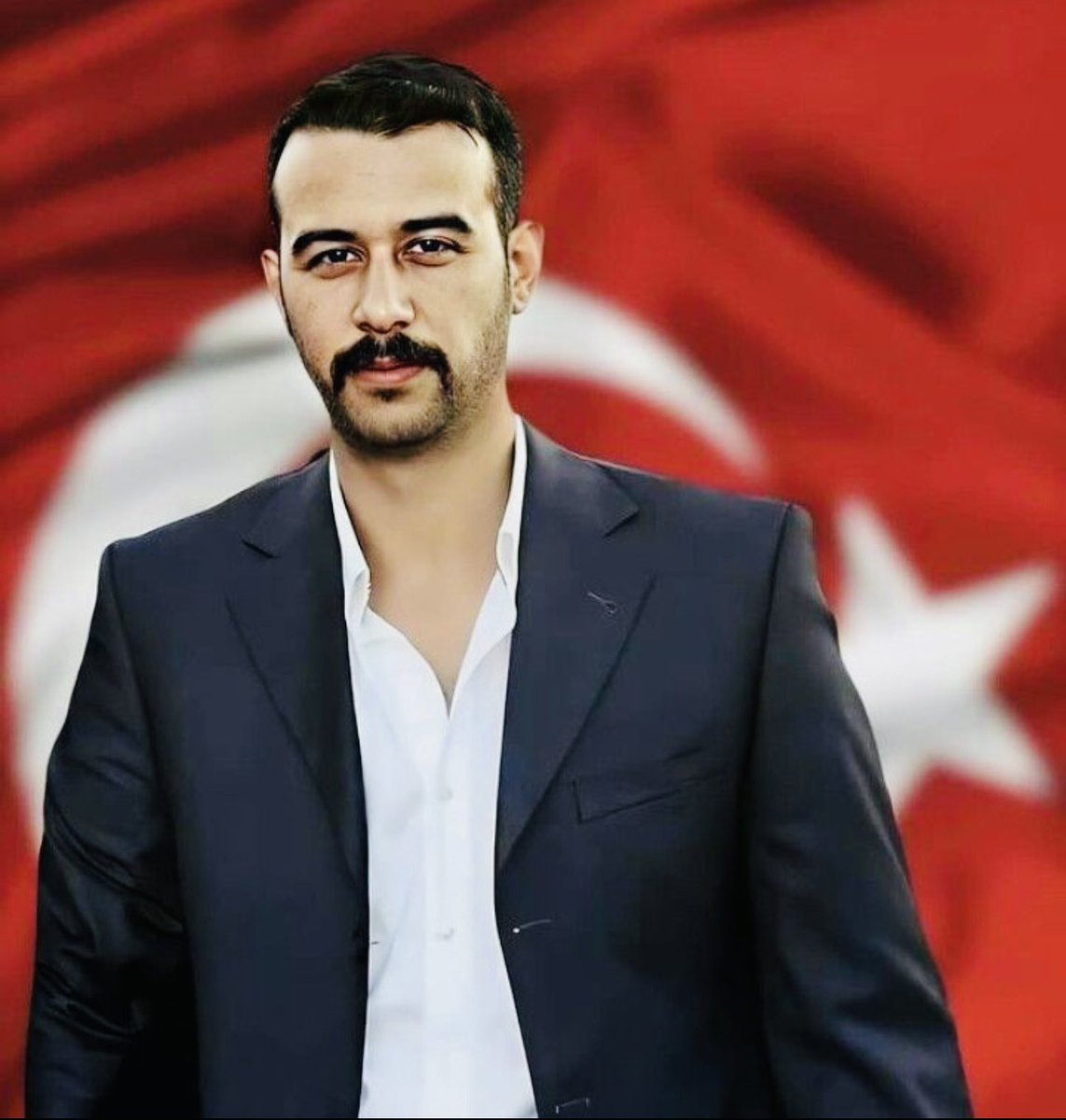 arifyildiz's tweet photo. Unutulmadın kardeşim, yoldaşım,ülküdaşım. Ruhun şad, mekanın cennet olsun.  #FıratYılmazÇakıroğlu https://t.co/65dNuKcKIm