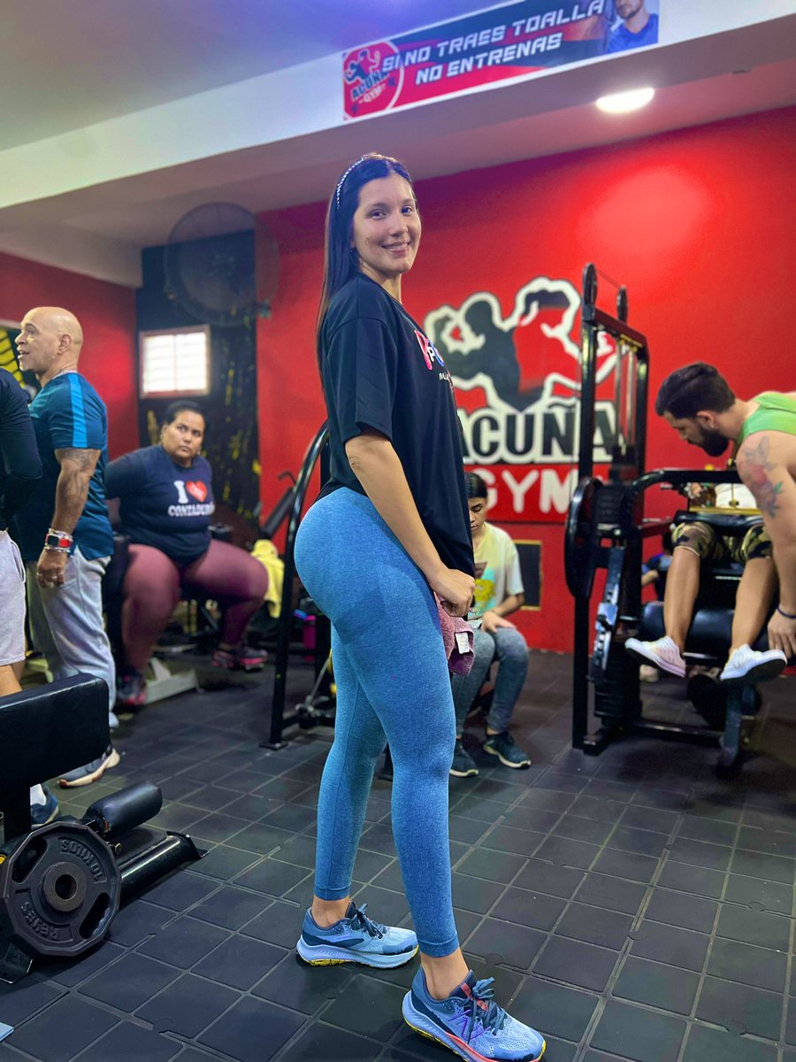 yuhelis_mariela's tweet image. Disfruta el proceso💪🏻🏋️‍♀️
#gym #mimundo #chamitochamito 🙋🏻‍♀️