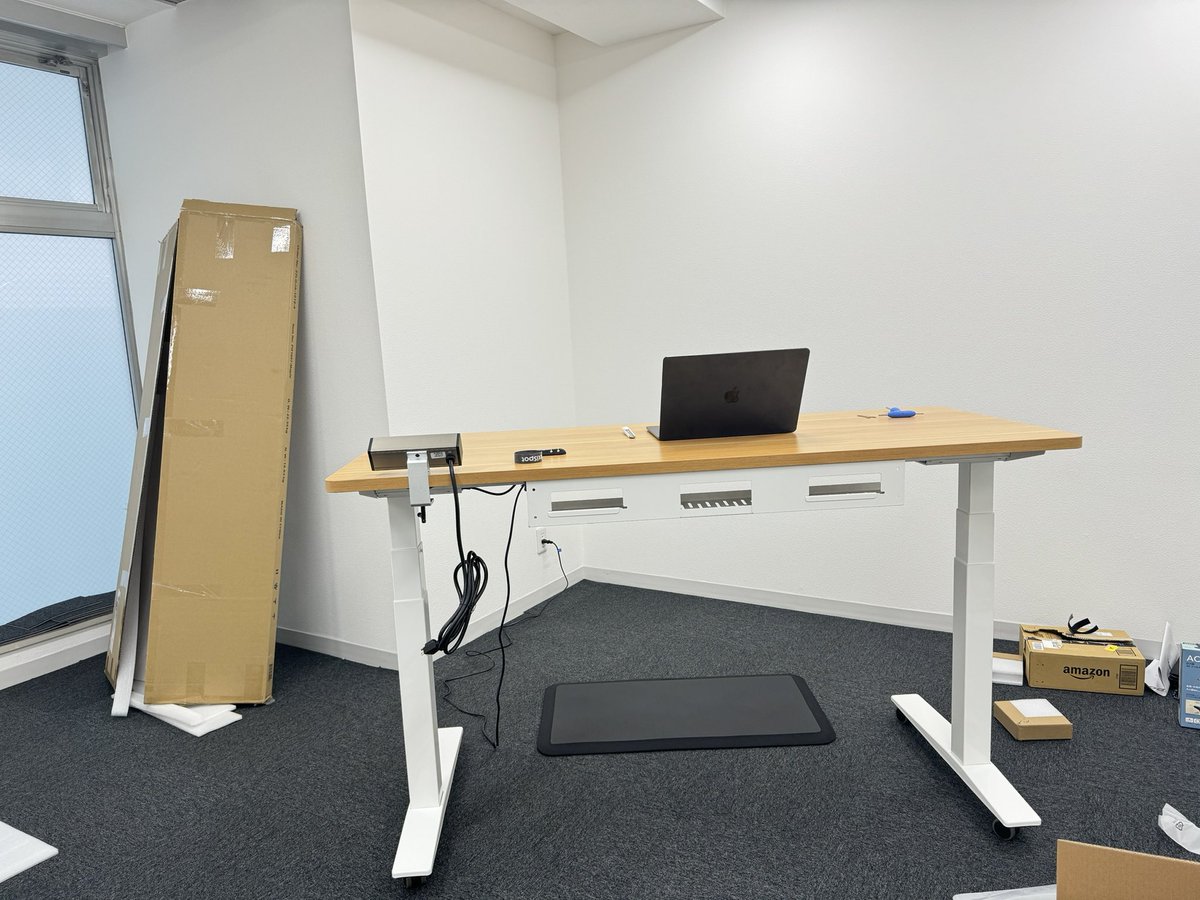 tnagasawa's tweet image. 幅160cmだけど大きく感じない
#Flexipoint
#E7H