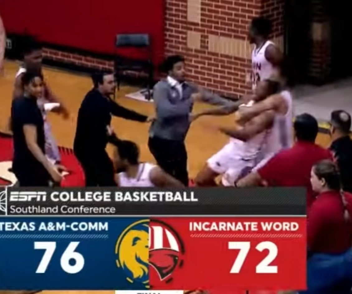 NCAABuzzerBters's tweet photo. The Scenes speak for themselves. A UIW player (red) Wound Up a nasty slap. And UIW #8 gave one of the Commerce managers a Violent stiff arm https://t.co/oSs6m1VhGq