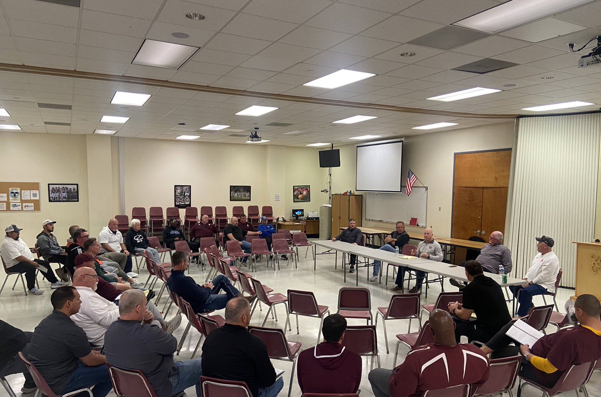 Appreciate all the coaches that stopped by tonight for the @ghfcahouston Monday Clinic. Thank you to the Retired Coaches for speaking tonight and for your insight in our profession!