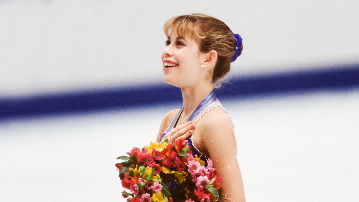 #OnThisDay 1998: American figure skater Tara Lipinski becomes the youngest gold-medalist at the Winter Olympics in Nagano, Japan, at the age of 15. #TaraLipinski #WinterOlympics #FigureSkating ⛸️🥇