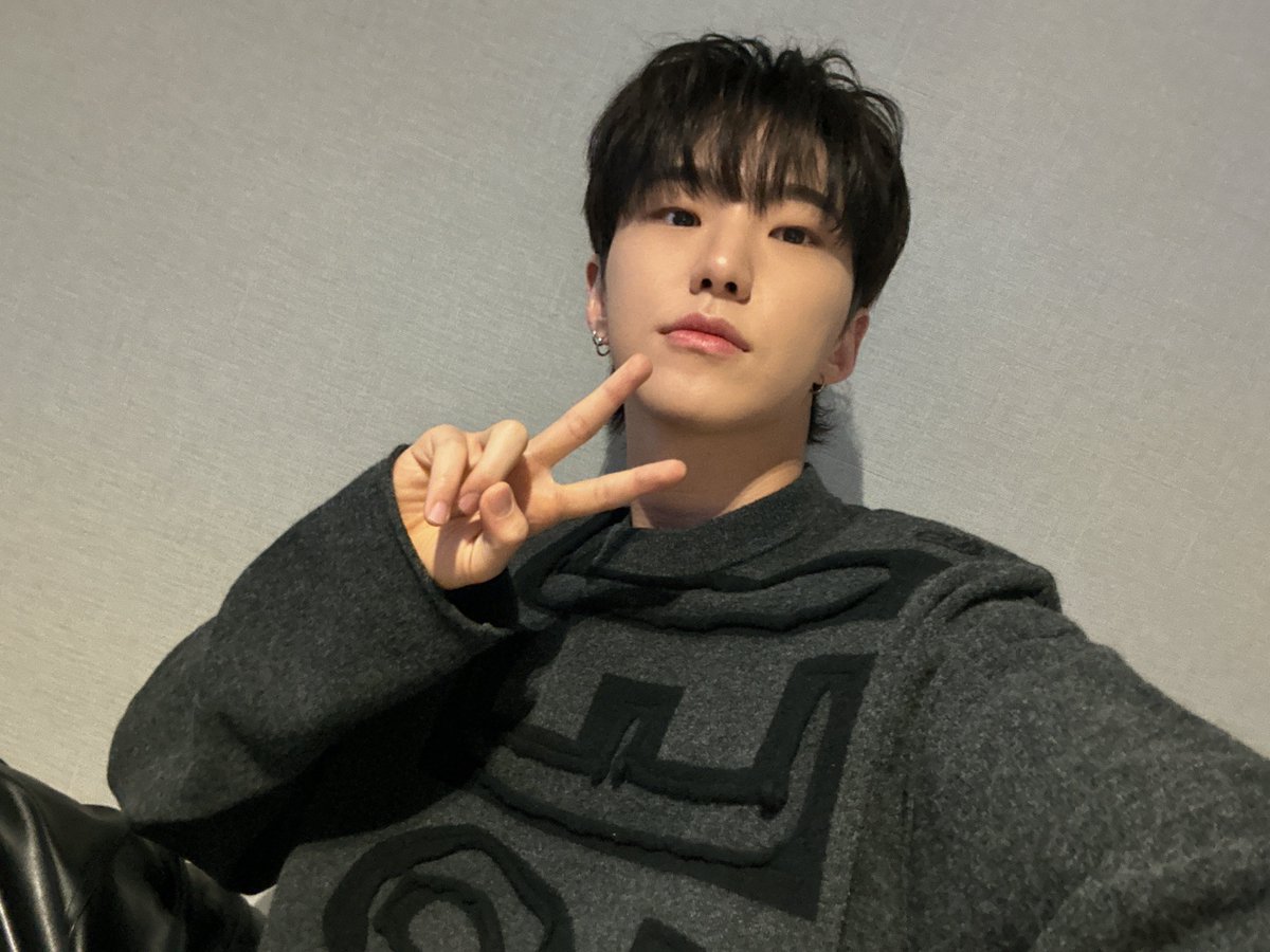 240220 hoshi on weverse 🌟 

🐯 promise 🩷🩵