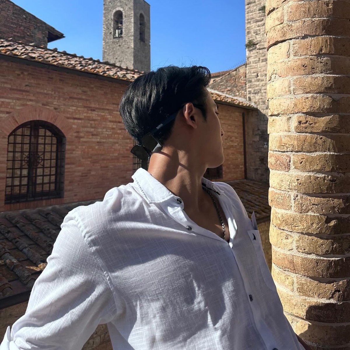 neor0n's tweet photo. vurry CK pose of mingyuuu😮‍💨 https://t.co/qMkZsi40zo