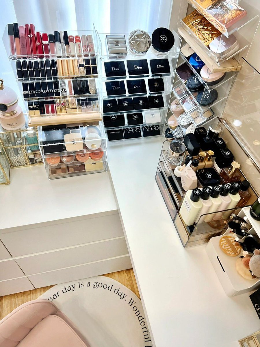 착하게 살며 천천히 만나보세요.