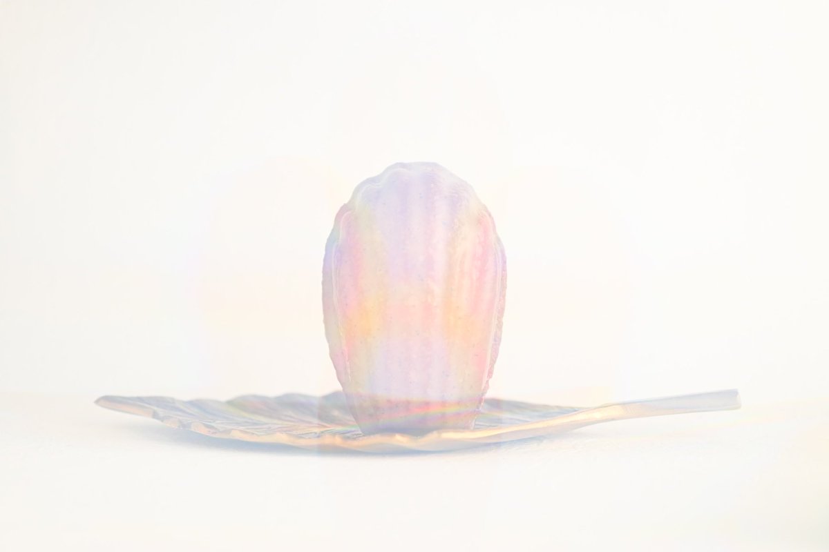 PRISM_SHIBATA's tweet photo. フード・フォトグラフィーコンテストの
ノンプロ部門にPRISMの柚子マドレーヌのフォト作品を出品したら銀賞を受賞したと連絡がありました。

写真の事は全然ど素人ですが、PRISMという自分なりに表現した作品を評価してもらえて嬉しかったです！

#PRISM
#PRISMLAB https://t.co/OKmVYV2Lam