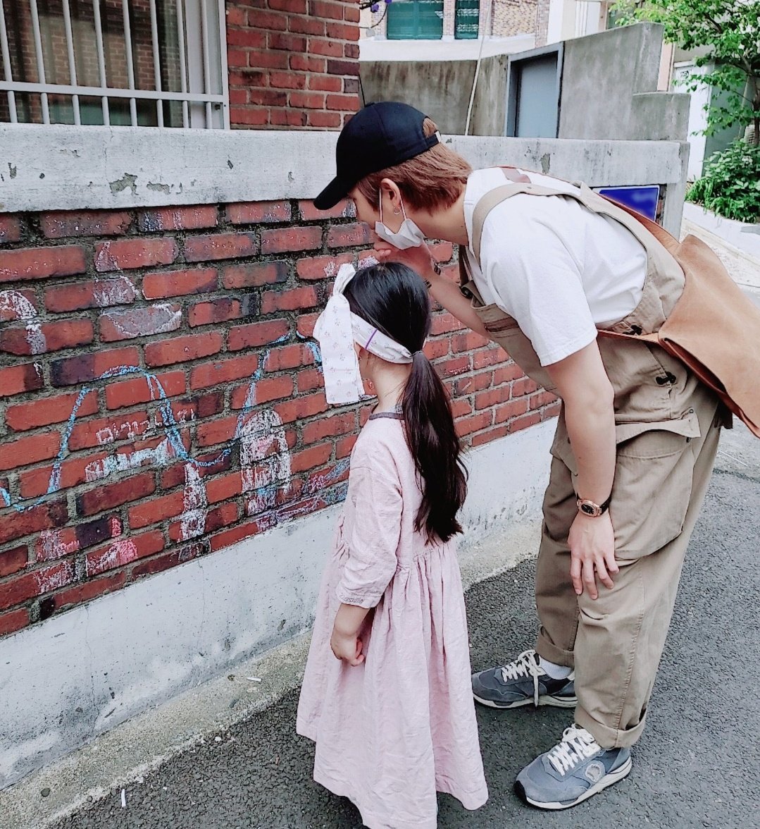 SUGARKlVE's tweet photo. most of yall weren't there when joon posted this on his birthday at the hight of his wedding ring rumors 😭 https://t.co/DarRlvQHex