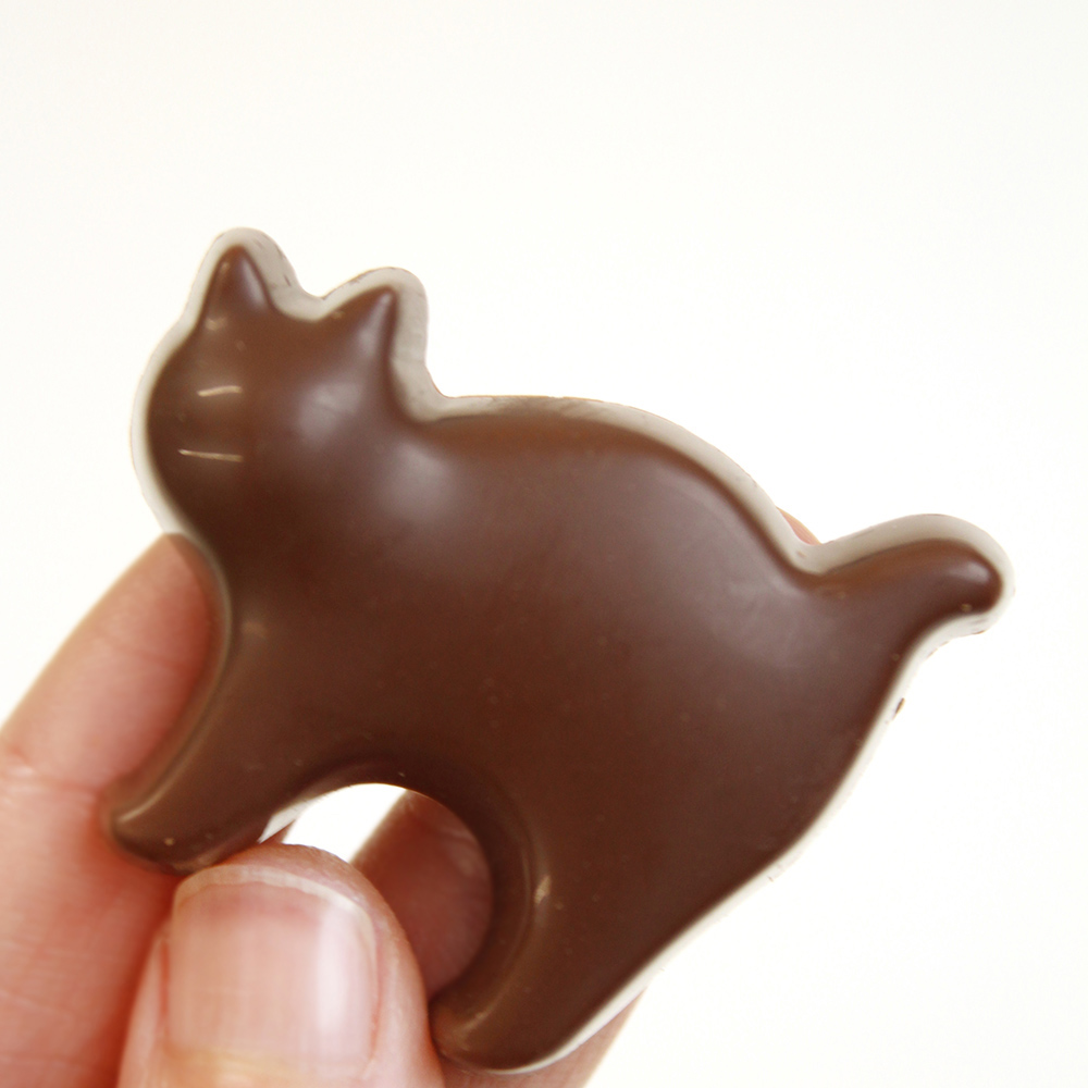 さっきあげた玉乗りねこちゃん
ボール部分のチョコ食べたら手のひらで
全力やんのかステップになっちゃって
かわいいからちょっとまだ食べられない
🐰