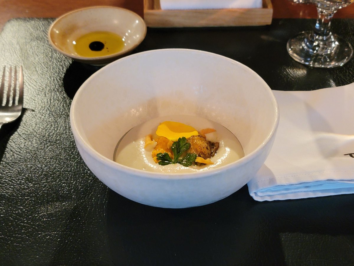 euibfsdz's tweet photo. ํ์๋ง์ฏ๋ค #tableforfour https://t.co/cU7JeaZ57q