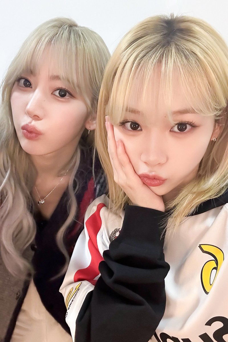 le_sserafim's tweet image. [#오늘의르세라핌]
240220 @ 핑계고

#LE_SSERAFIM #르세라핌
#KIMCHAEWON #김채원 #SAKURA #사쿠라