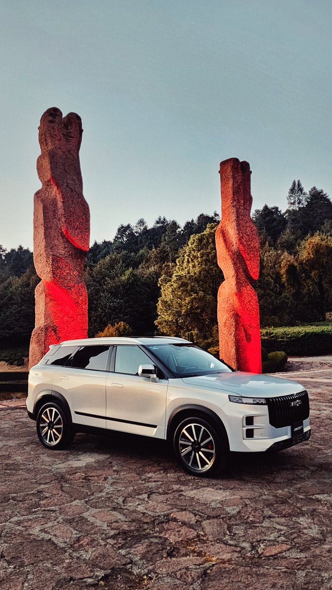 MarioCastilloMX's tweet image. Aquí te cuento todo sobre la llegada de @Jaecoo_MX con su primer producto el Jaecoo 7 con tres versiones; pero hasta el próximo miércoles podremos manejarla 🇲🇽
-La marca china Jaecoo nace por fin en México y a nivel global. Esta división compartirá piso de ventas con Omoda pero…