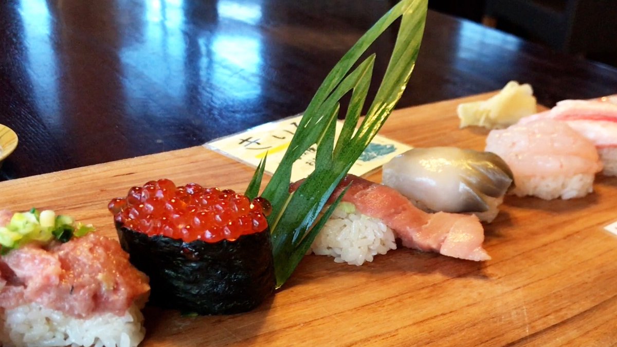 negorogororo's tweet photo. #あつみ温泉 へいくついでに寄った #鼠ヶ関の #寿司屋 が旨すぎた🍣
これで4000円はコスパ良すぎる(お吸い物はおかわりできる) https://t.co/wfSDsIwlEV