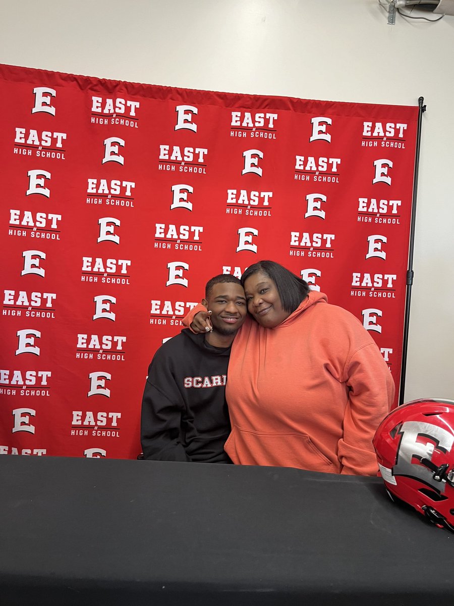 Jamal Taylor (@jamaltaylor2005) on Twitter photo Words can’t even explain this moment. Glad to sign my letter of intent to Simpson and grateful for all the people who have supported me. Much Love❤️ <a href="/EastDm/">DMEastActivities</a> <a href="/Dsmeast/">East High School</a> Words can’t even explain this moment. Glad to sign my letter of intent to Simpson and grateful for all the people who have supported me. Much Love❤️ <a href="/EastDm/">DMEastActivities</a> <a href="/Dsmeast/">East High School</a>