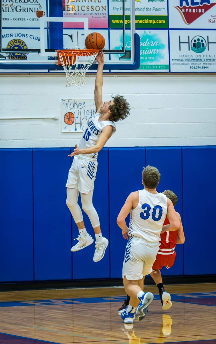 Cowboys come up with a solid win to end the regular season 67-54 over Belle Fourche.   

Blair Ham went 5 for 7 from 3 and ended the night with 23 pts-8 reb

Jacob Sonsalla 15 pts-11 reb-4 blks-3 steals

Sawyer Thompson 11 pts-6 reb-3 steals

Blake Drayton 8 pts-4 assists