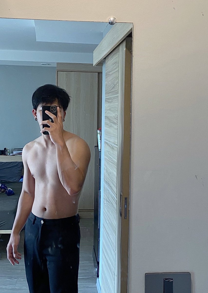 semogmes's tweet photo. ออกไปใช้ชีวิตบ้างเถอะ555 https://t.co/nMXoZpkIxN